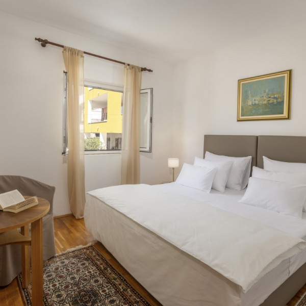 Sobe, Apartments Villa Dada Makarska, Apartmani Villa Dada Makarska s jacuzzijem i bazenom Makarska