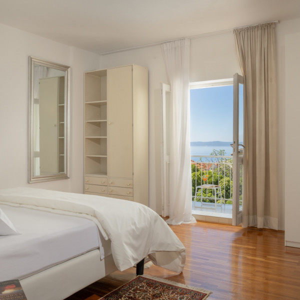 Sobe, Apartments Villa Dada Makarska, Apartmani Villa Dada Makarska s jacuzzijem i bazenom Makarska