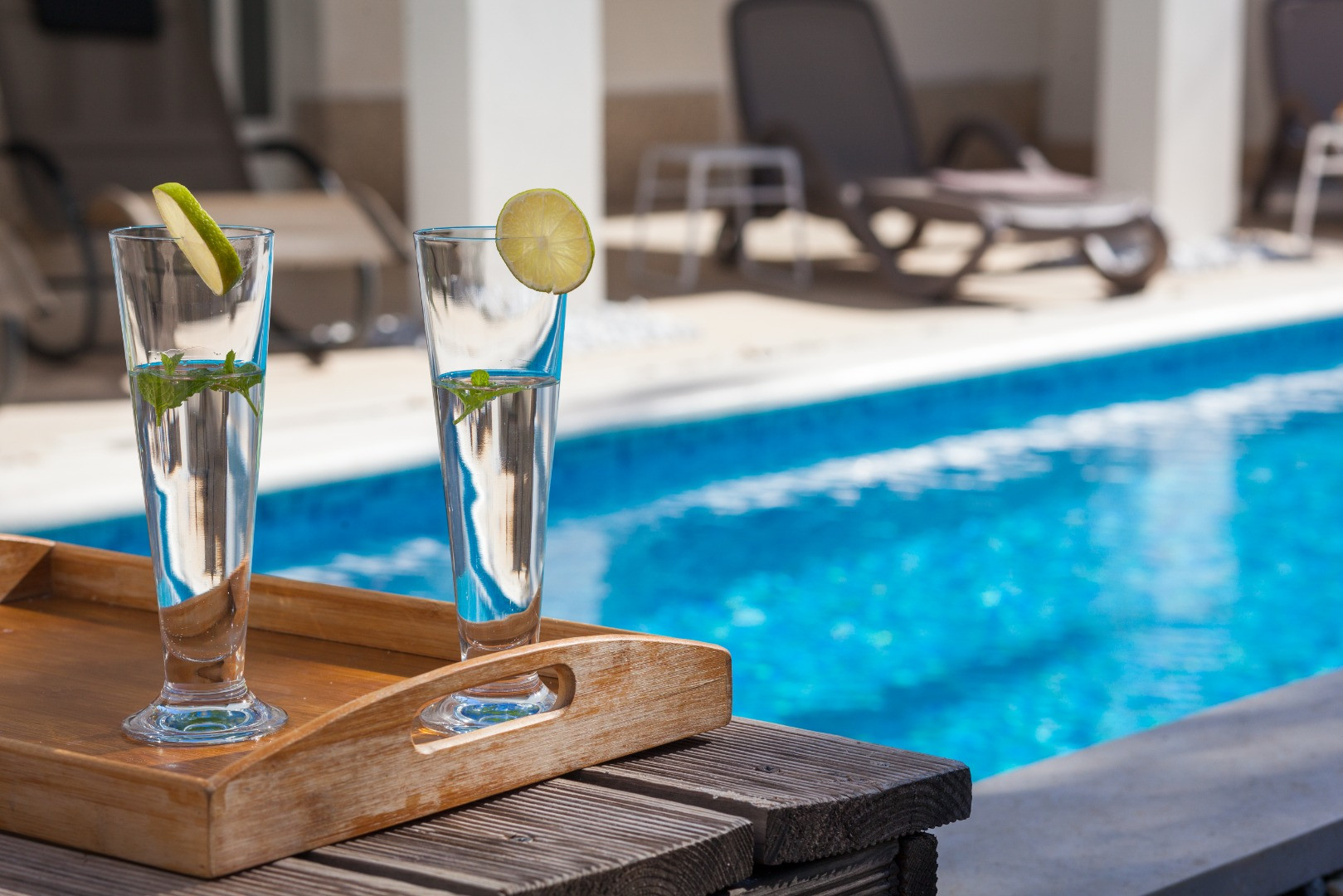 Luxury apartments with outdoor pool - Exclusive accommodation near the sea, Apartments Villa Dada Makarska with jacuzzi and pool Makarska